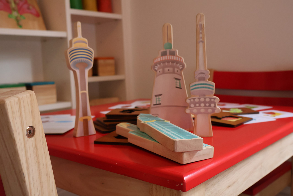 Australian Iconic buildings set of 5-With educational activity cards