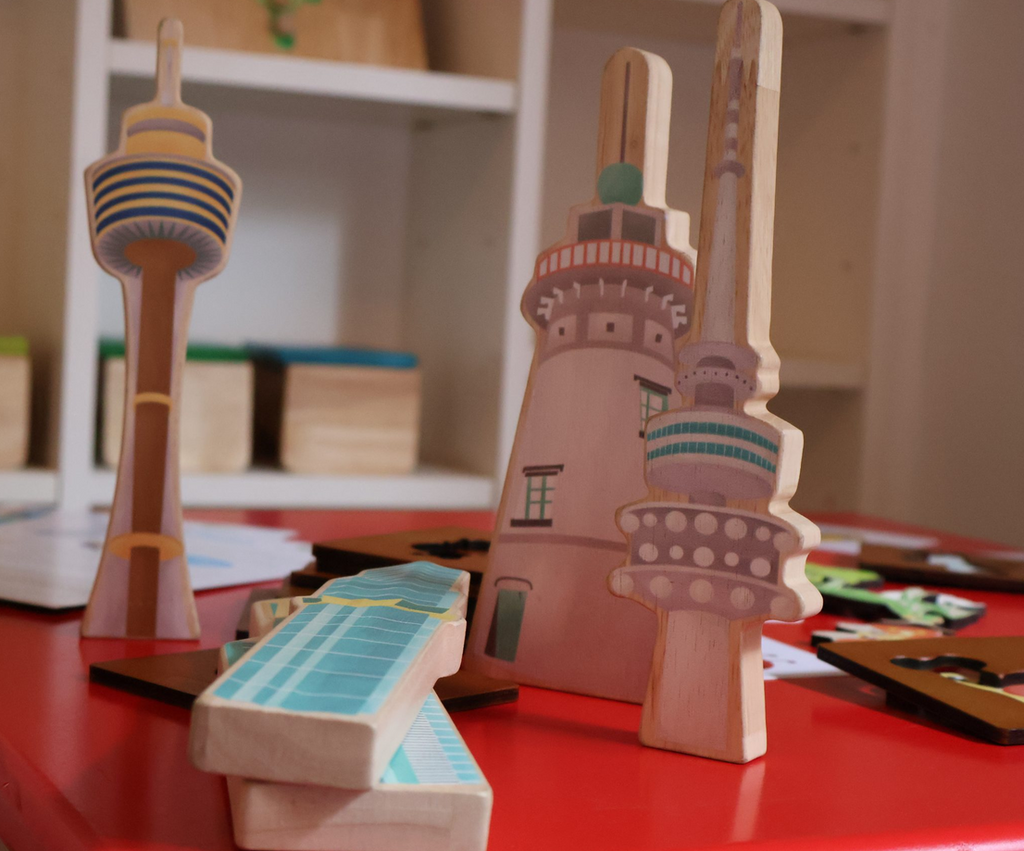 Australian Iconic buildings set of 5-With educational activity cards