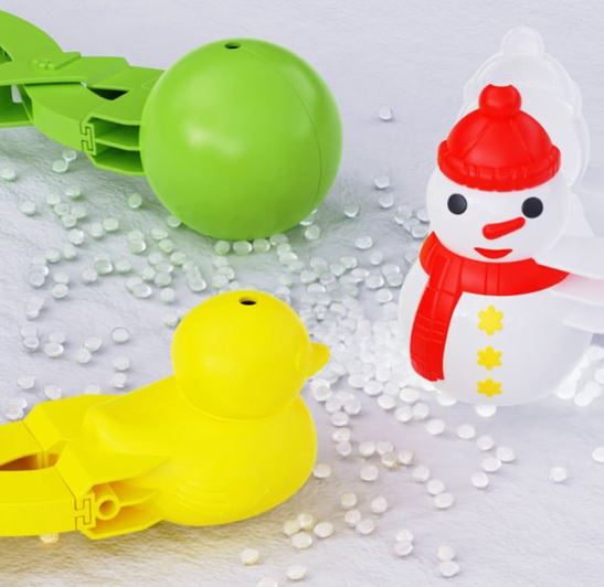 Snowball Maker for Kids 4 Pieces - Ball/Heart/Duck/Snowman - Safe PP Material Random Colours